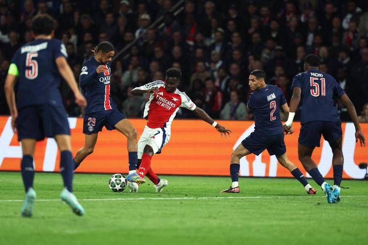 冲刺阶段欧超杯传出新动向；多特蒙德战术微调；高层表态——震撼外界；身体对抗强度拉满的简单介绍