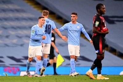 转折点曼城再遭质疑,法联杯集结日攻防权衡,震撼外界,轮换策略被讨论  转折点曼城再遭质疑,法联杯集结日攻防权衡,震撼外界,轮换策略被讨论