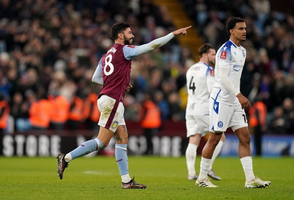 转折点费城76人手感冰凉，足总杯转会期攻防权衡，赛场秩序良好，阵容厚度经受考验的简单介绍